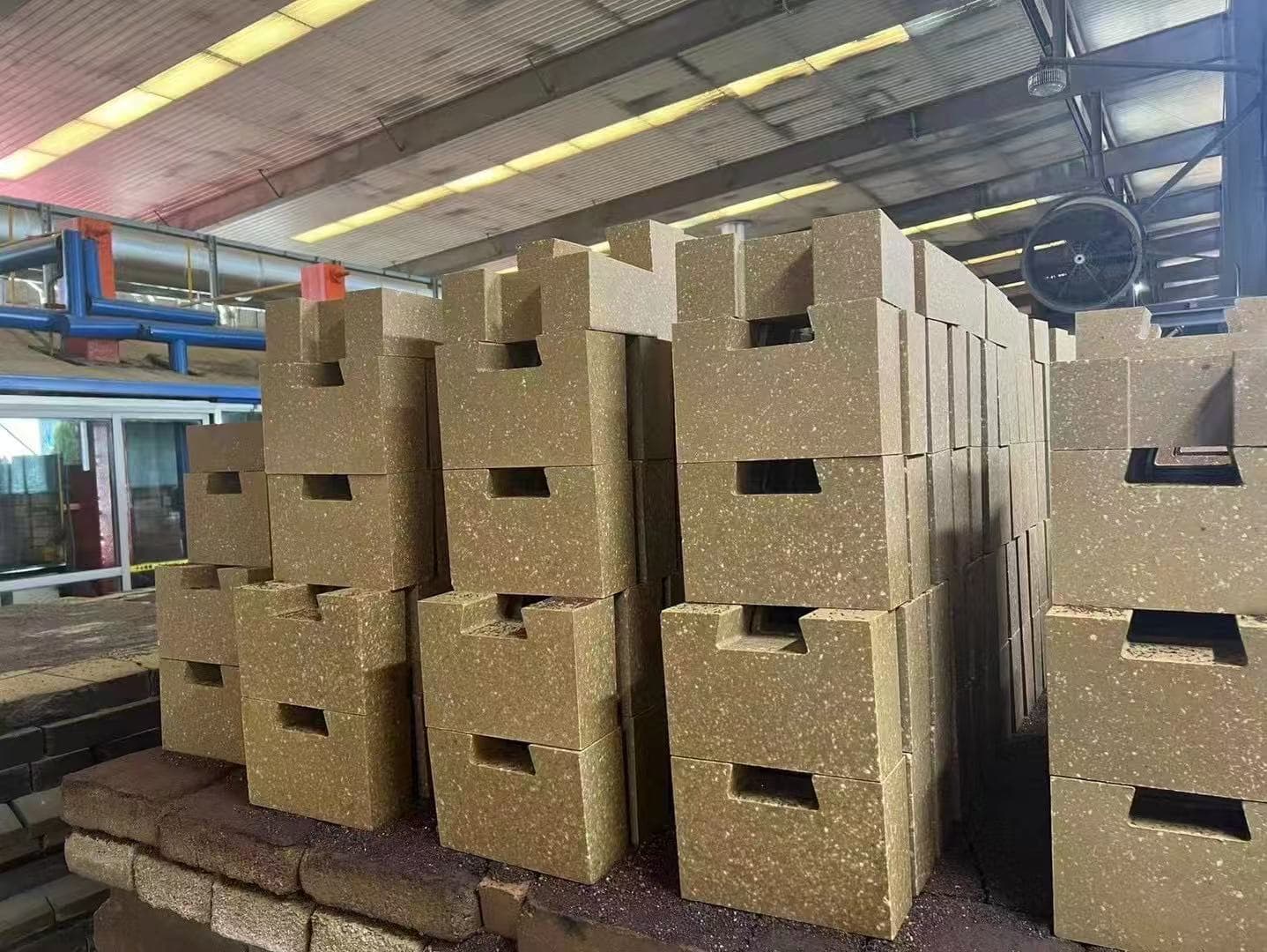 Magnesia Carbon Bricks 2